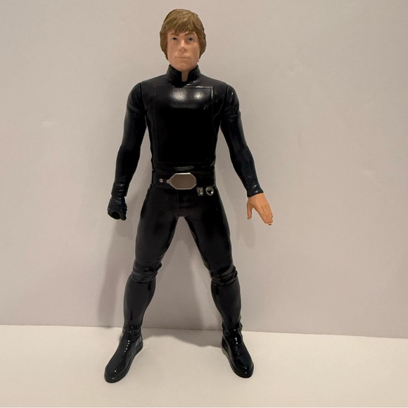 Star Wars Luke Skywalker Jedi Knight Mostly Non-Poseable Loose Action Figure - Picture 1 of 7